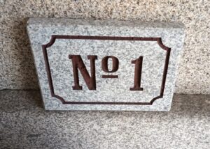 NÚMERO CASA GRABADO GRANITO