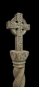 Cruz celta tallada en piedra